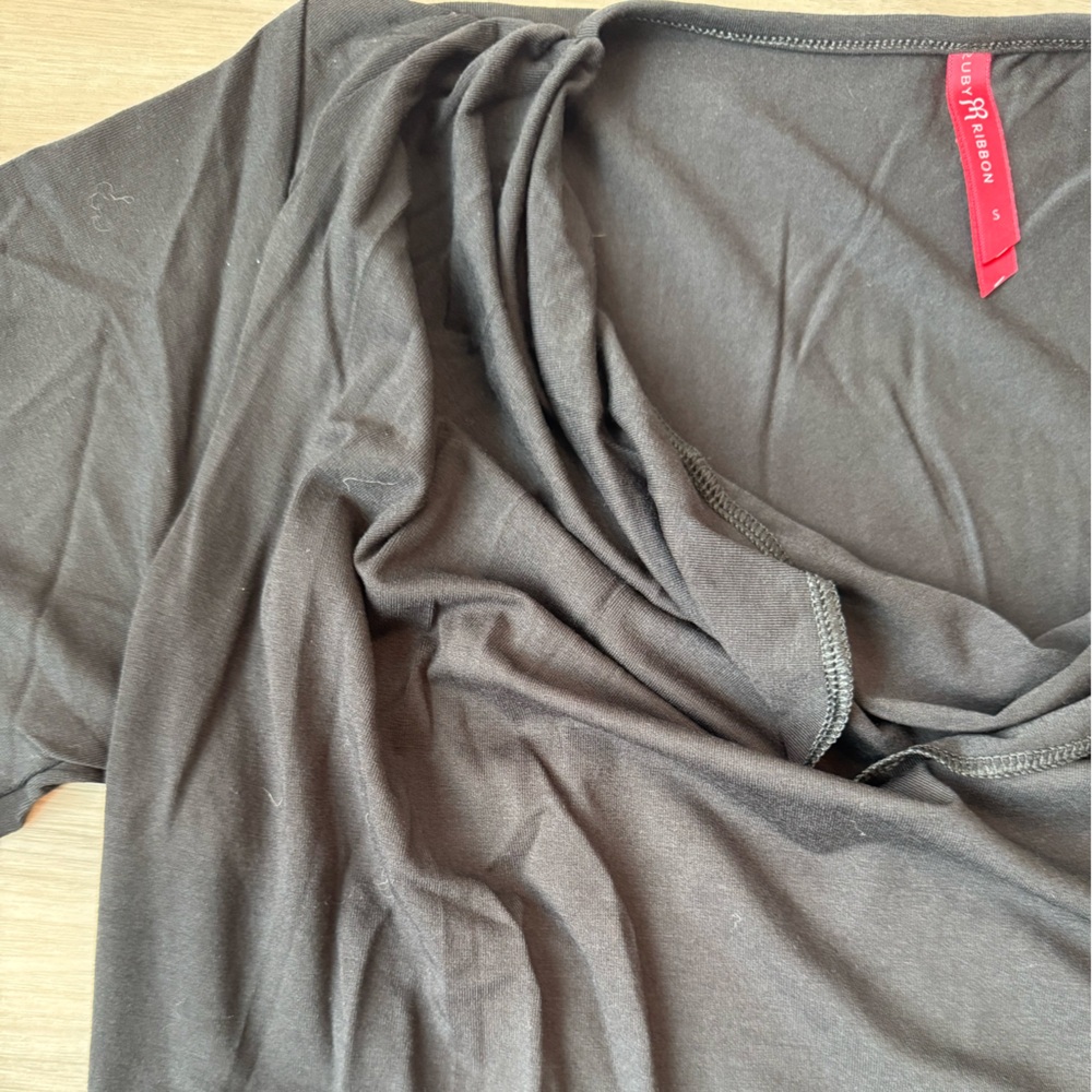 Ruby Ribbon Manhattan Tunic Black - Picture 2 of 4